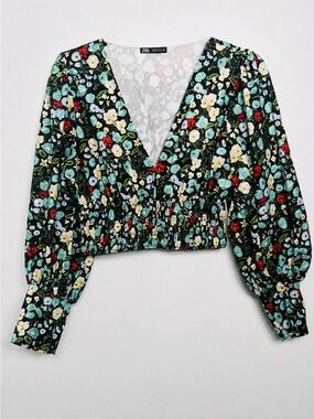 Zara Black Floral V-Neck Cropped Blouse size S